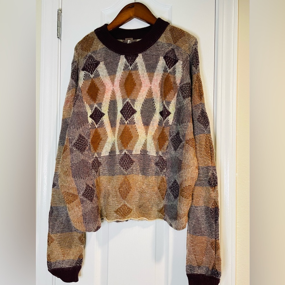 Free People multi-color geometric design, Large size